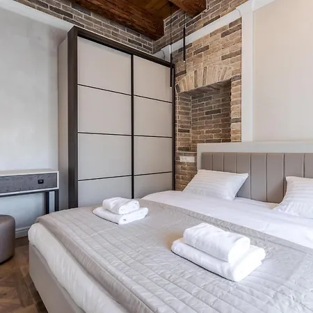 View On Rynok Square