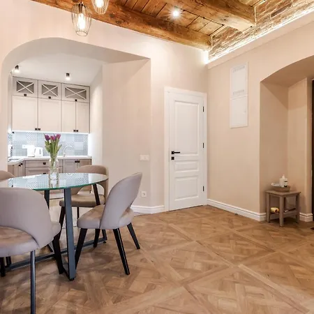 View On Rynok Square Апартаменти