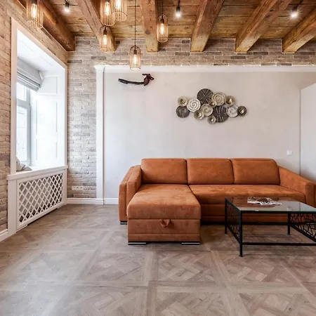 Апартаменти View On Rynok Square *