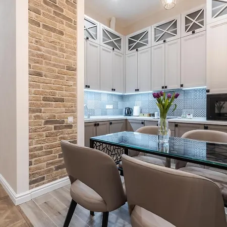 Апартаменти View On Rynok Square *