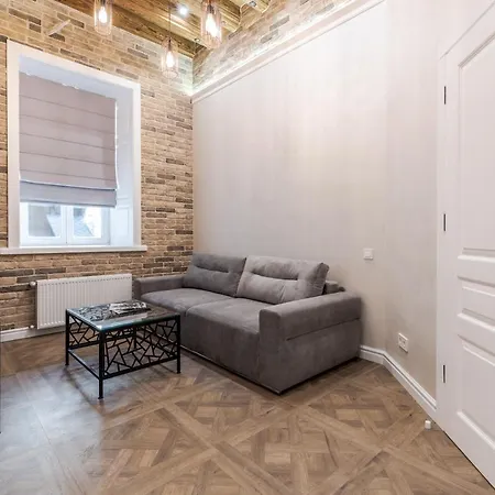 View On Rynok Square