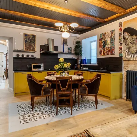 View On Rynok Square * إلفيف