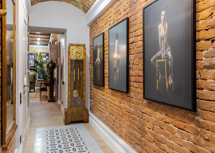 View On Rynok Square * إلفيف